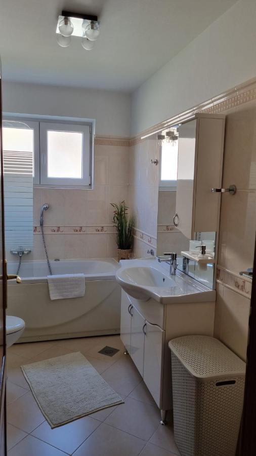 Appartement Sunny Maj Poreč Exteriör bild